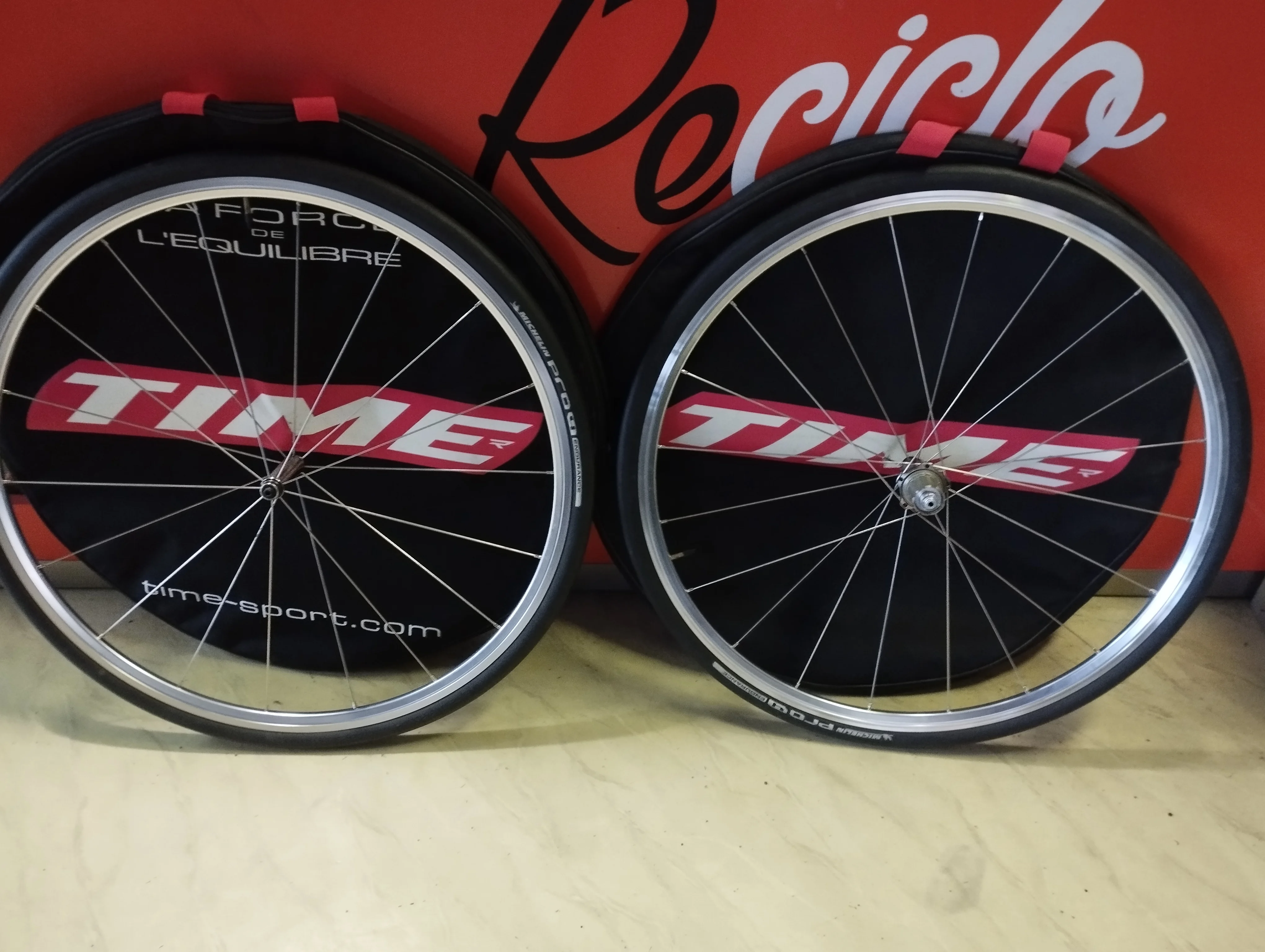 Bicicleta JG RUEDAS TIME TITANIO