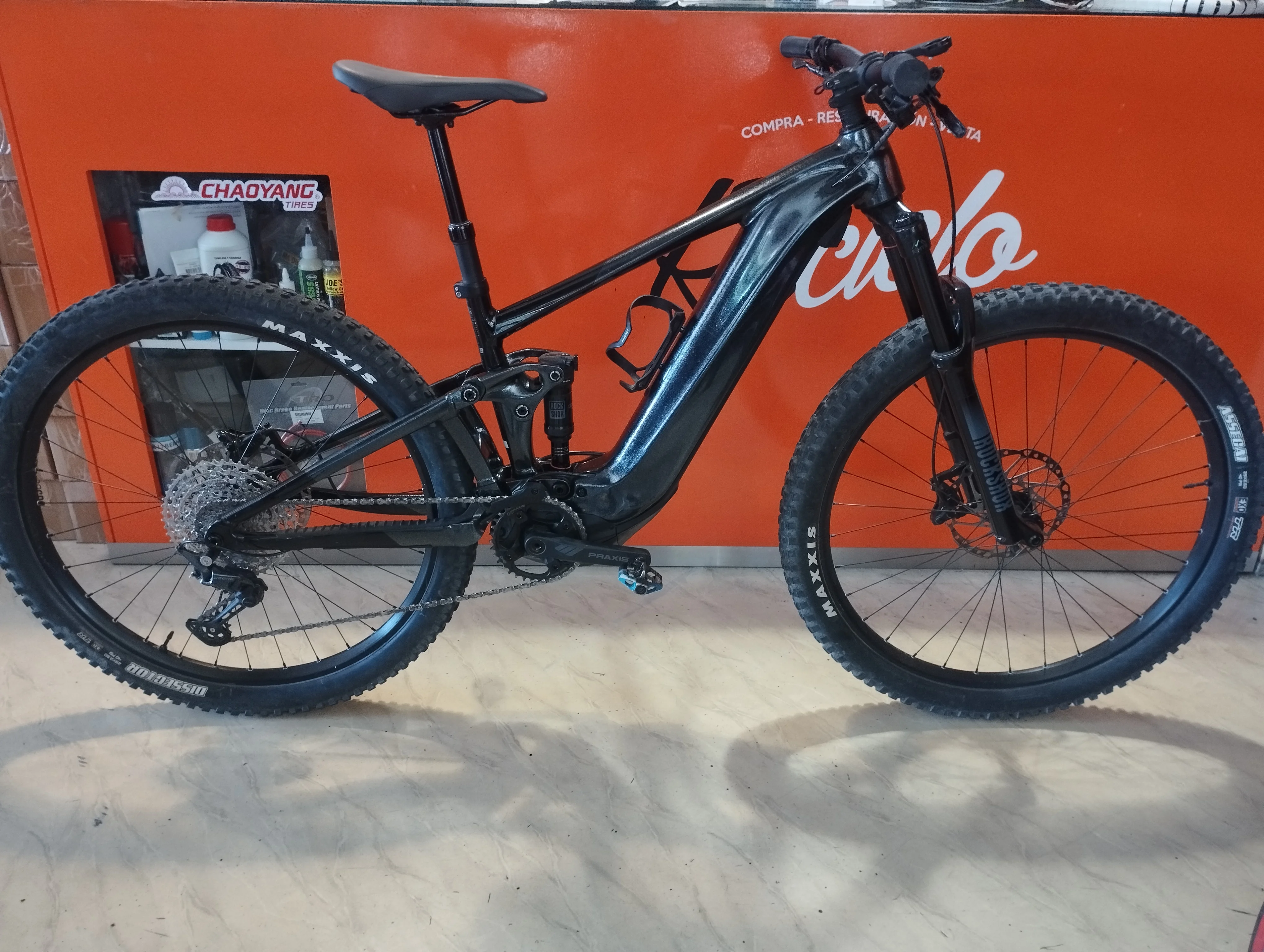Foto 1 de GIANT TRANCE E Pro3 29er T-SM